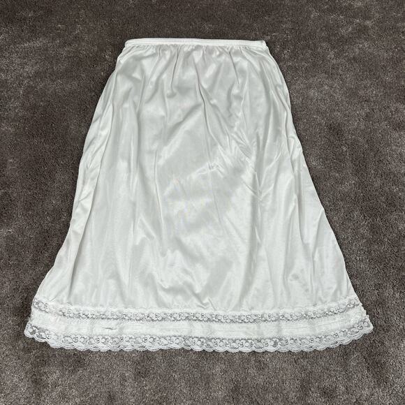 Vintage Mel-Lin Knee Length Slip Size M Nylon USA Lace White Lingerie Romantic - Picture 1 of 4